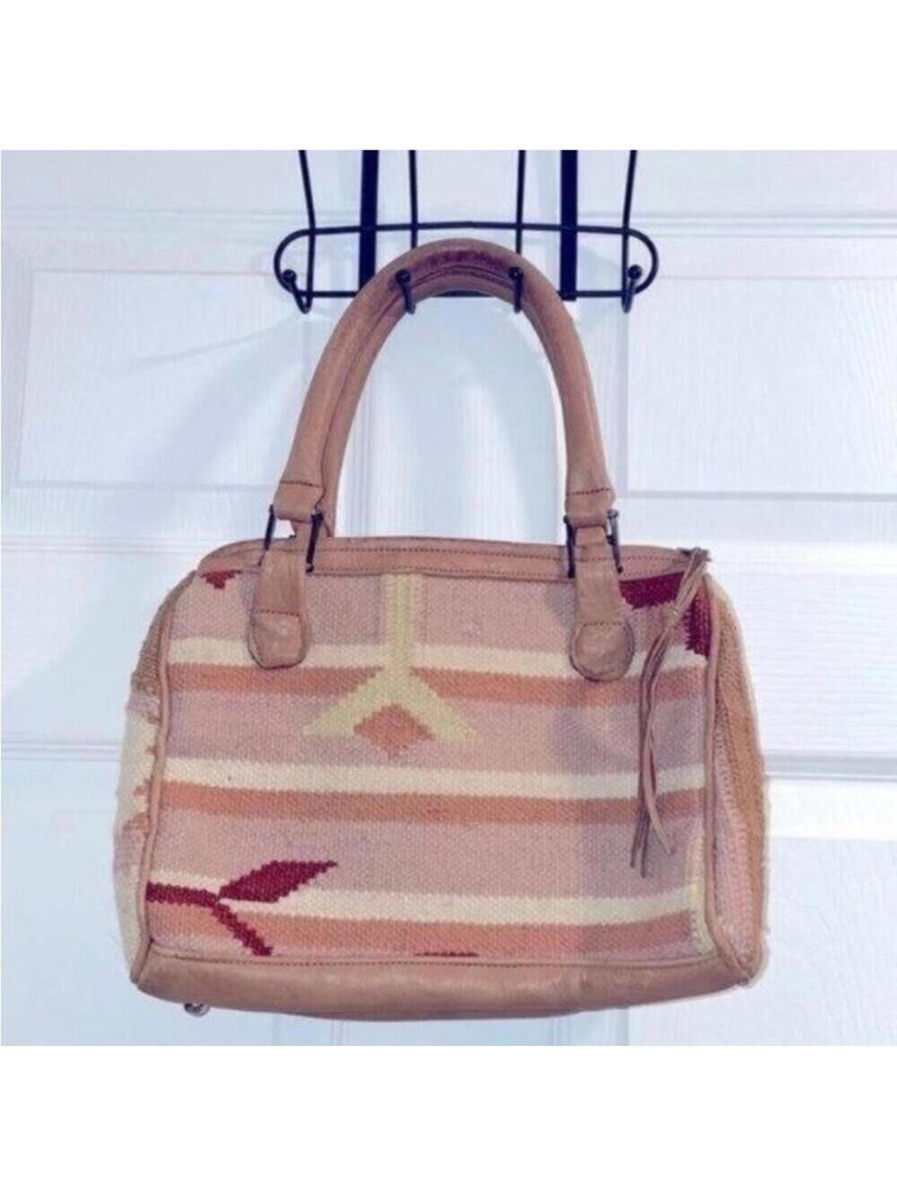 🇺🇸Unbranded pink neutrals western southwestern handbag purse, zip top